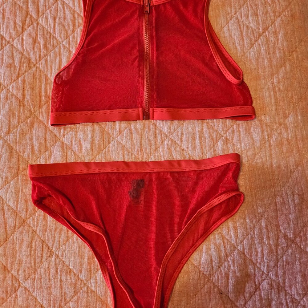 Kendall and Kyle Sheer Red zip wireless high Bra top and Panty size M